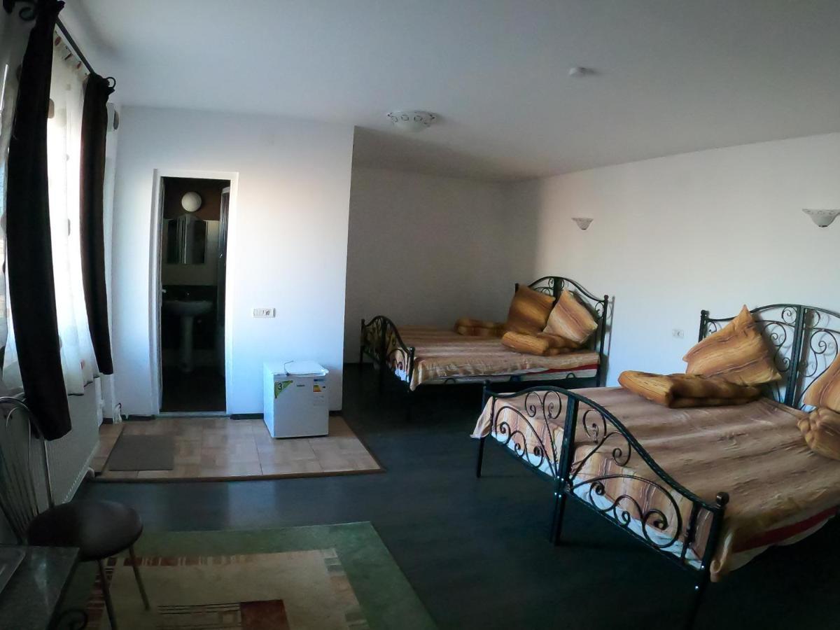 Motel Aris Meridian Piatra Neamt Luaran gambar
