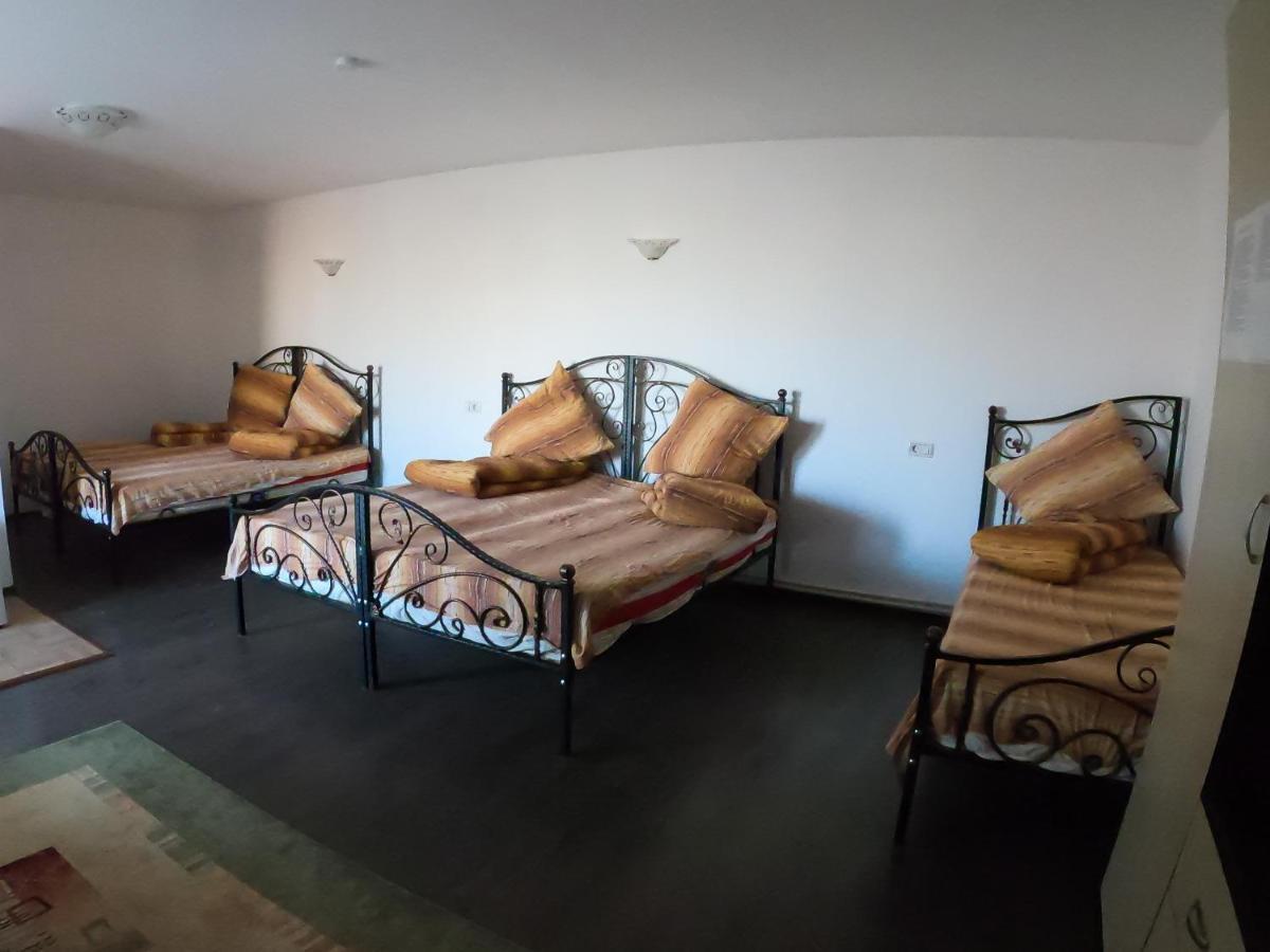 Motel Aris Meridian Piatra Neamt Luaran gambar