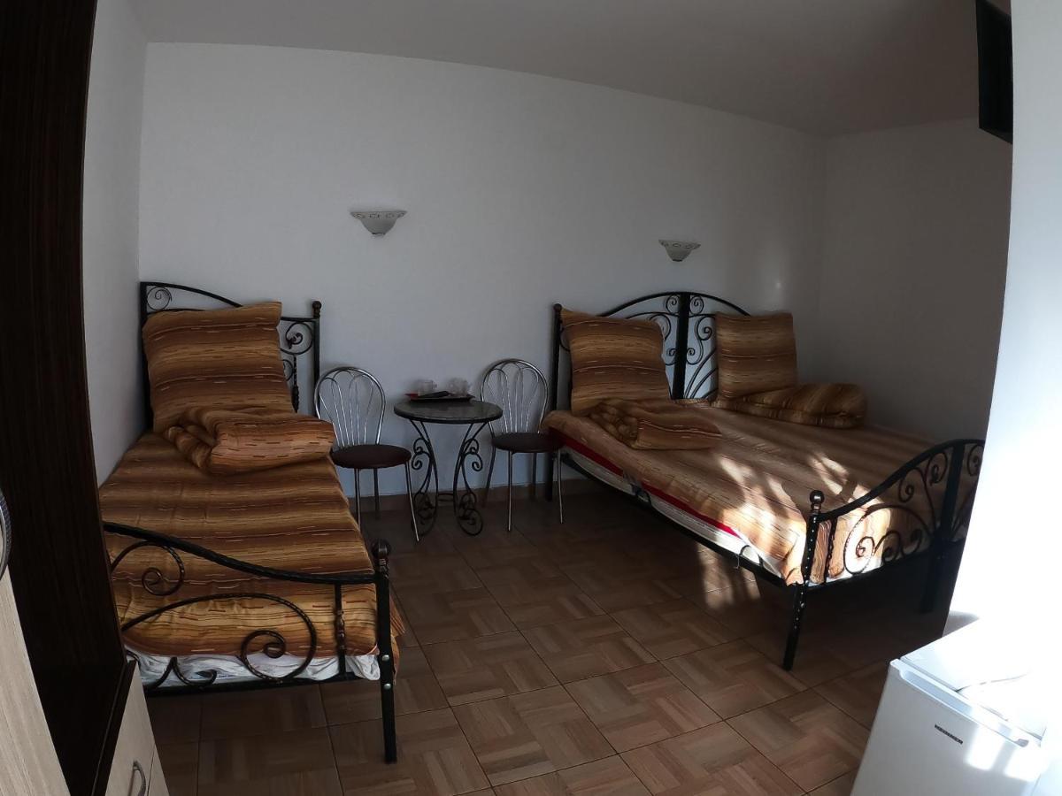 Motel Aris Meridian Piatra Neamt Luaran gambar