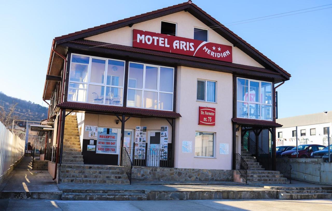 Motel Aris Meridian Piatra Neamt Luaran gambar