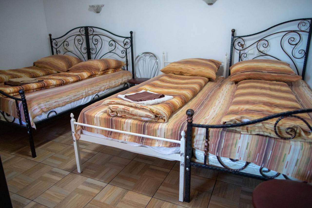 Motel Aris Meridian Piatra Neamt Luaran gambar