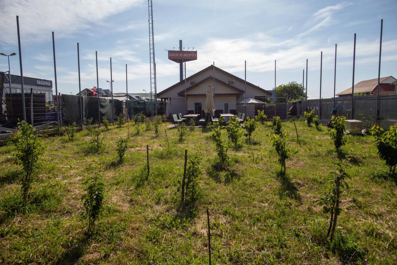 Motel Aris Meridian Piatra Neamt Luaran gambar