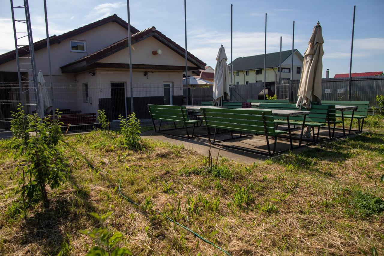Motel Aris Meridian Piatra Neamt Luaran gambar