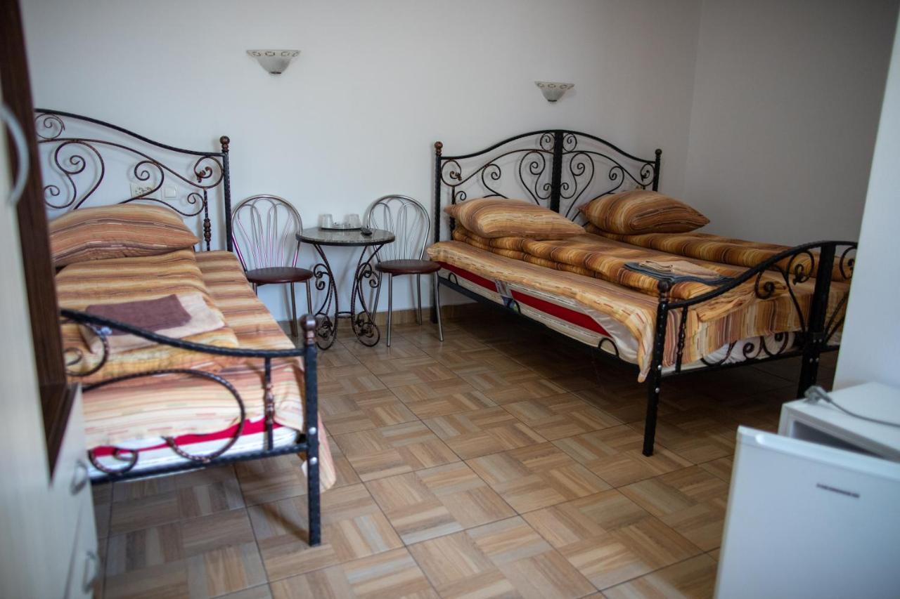 Motel Aris Meridian Piatra Neamt Luaran gambar