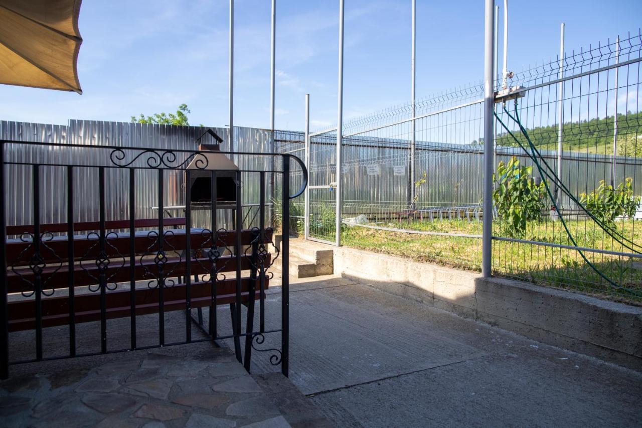 Motel Aris Meridian Piatra Neamt Luaran gambar