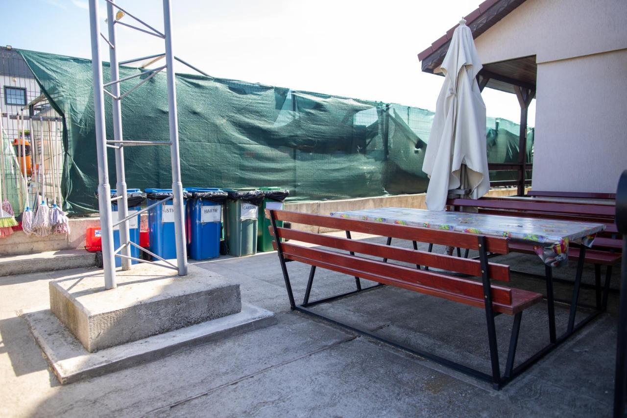 Motel Aris Meridian Piatra Neamt Luaran gambar