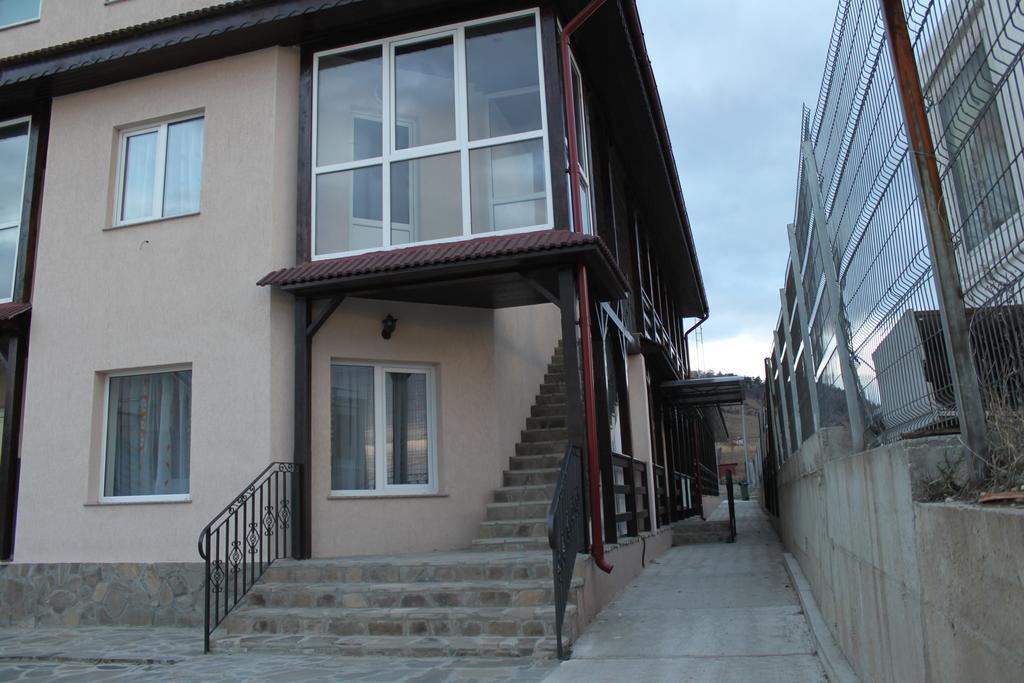 Motel Aris Meridian Piatra Neamt Luaran gambar