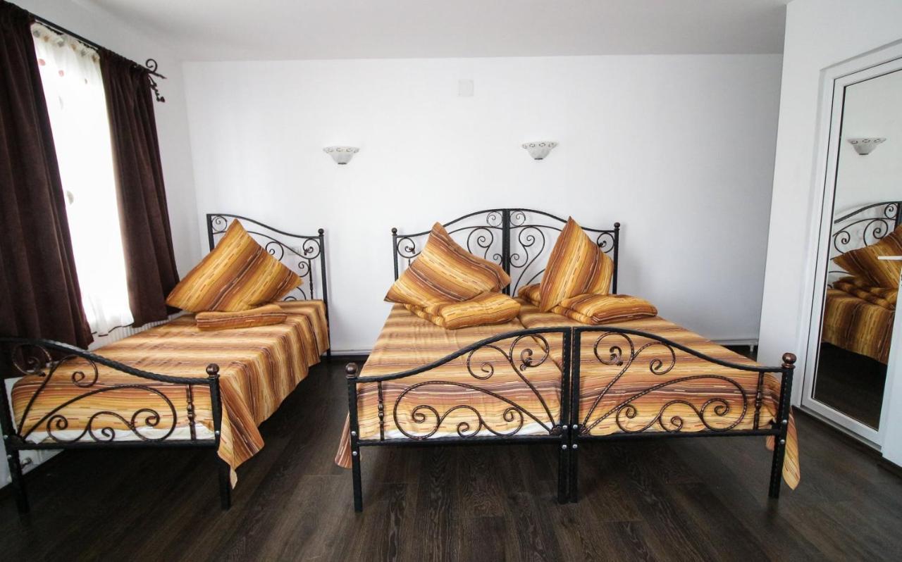 Motel Aris Meridian Piatra Neamt Luaran gambar