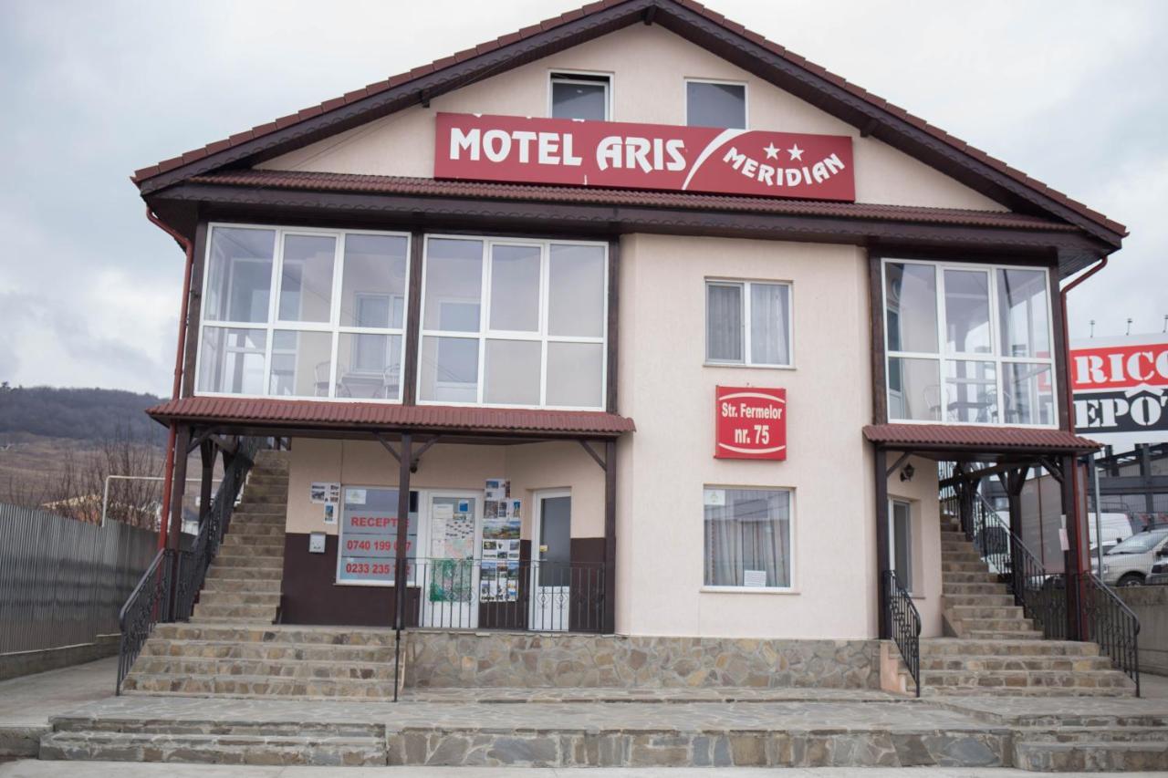 Motel Aris Meridian Piatra Neamt Luaran gambar