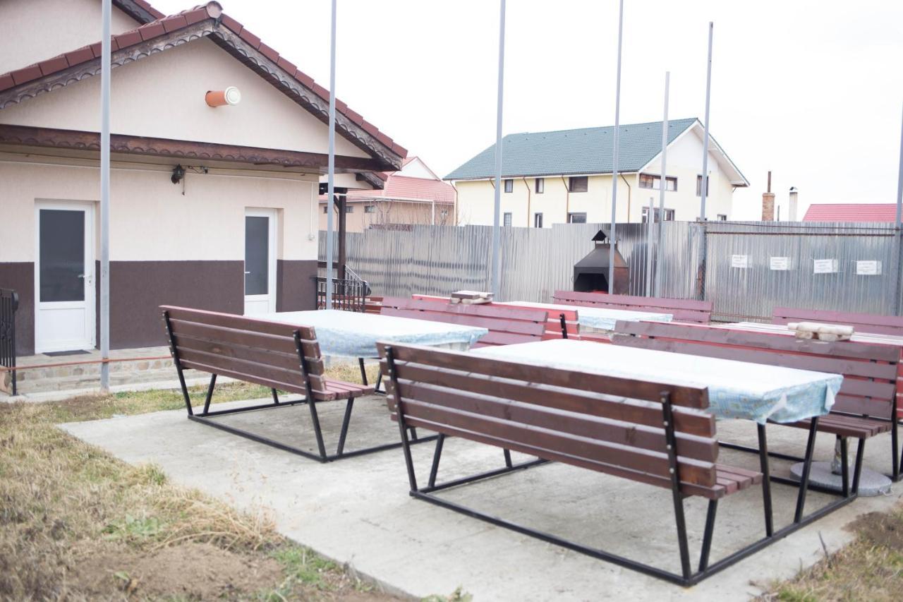Motel Aris Meridian Piatra Neamt Luaran gambar